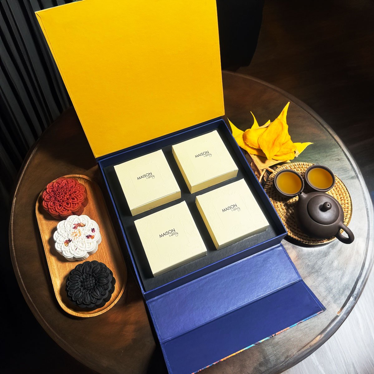 Hộp Bánh Trung Thu Maison Hạc Vũ