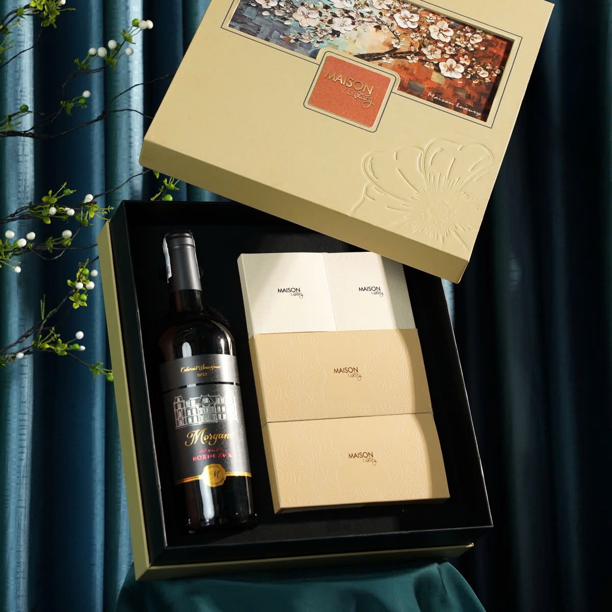 Hộp Quà Tết Maison Thanh Mai