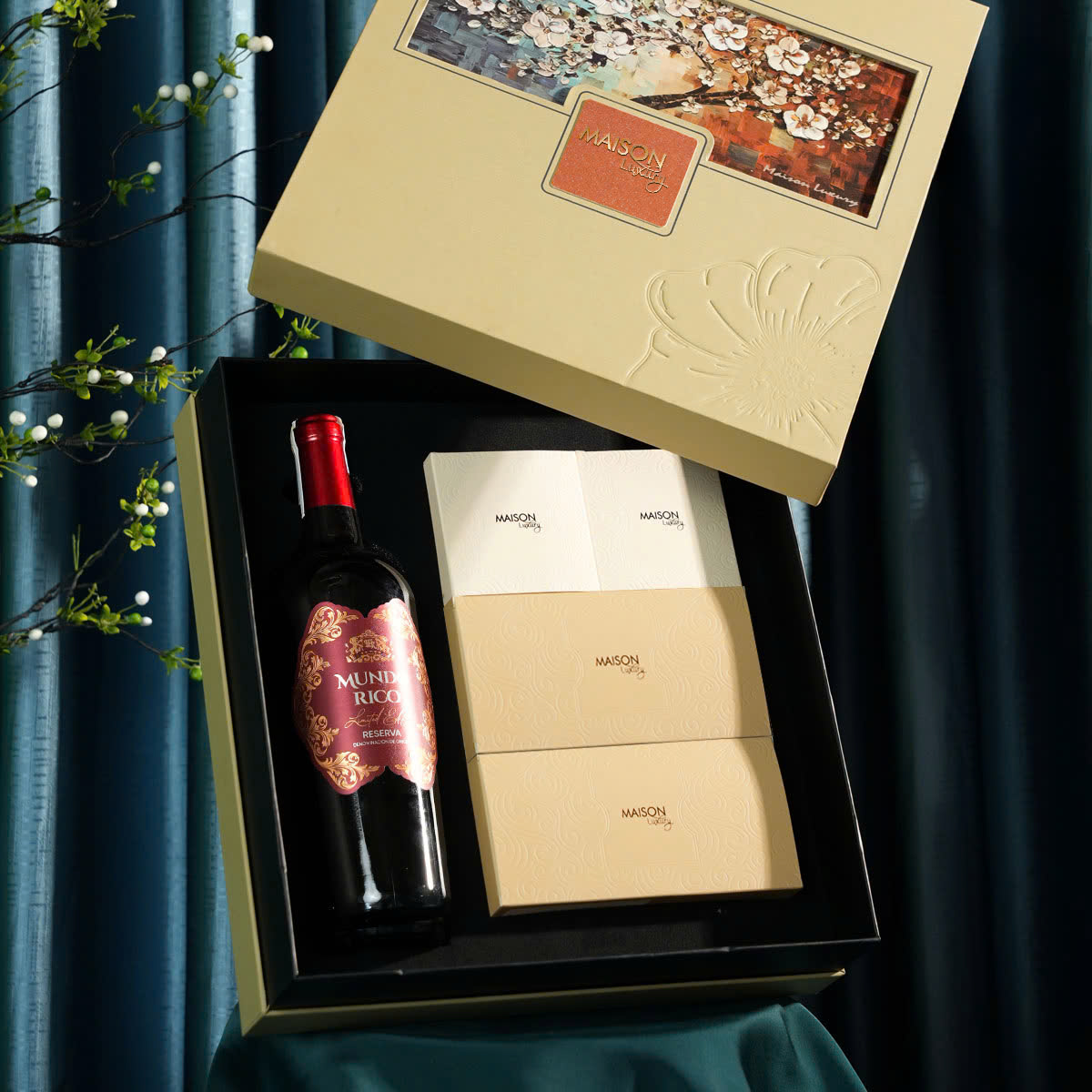 Hộp Quà Tết Maison Thanh Mai