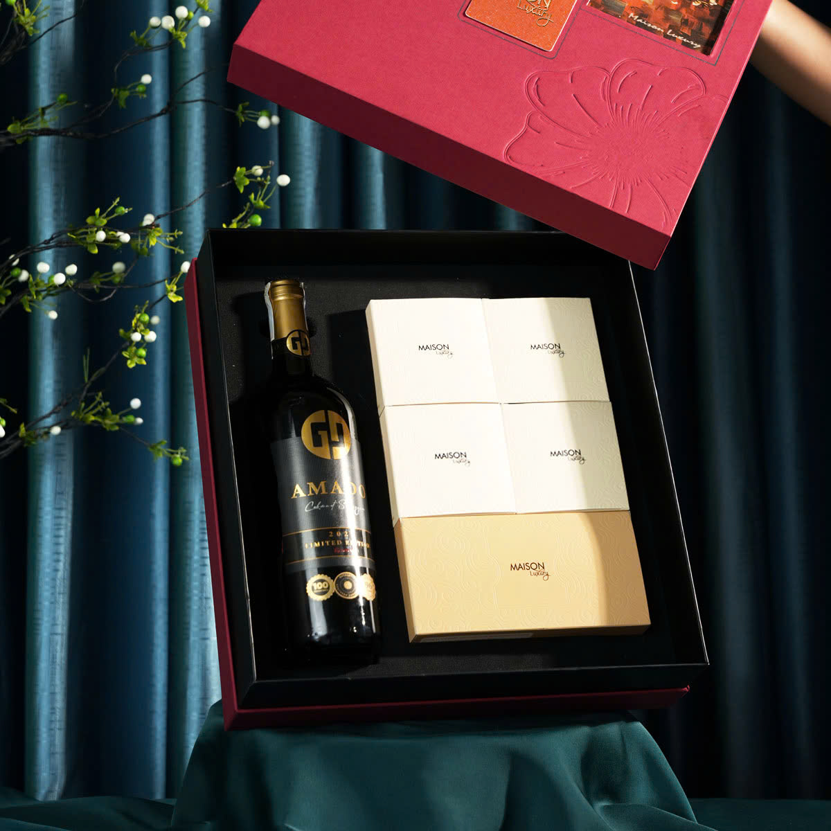 Hộp Quà Tết Maison Thanh Mai