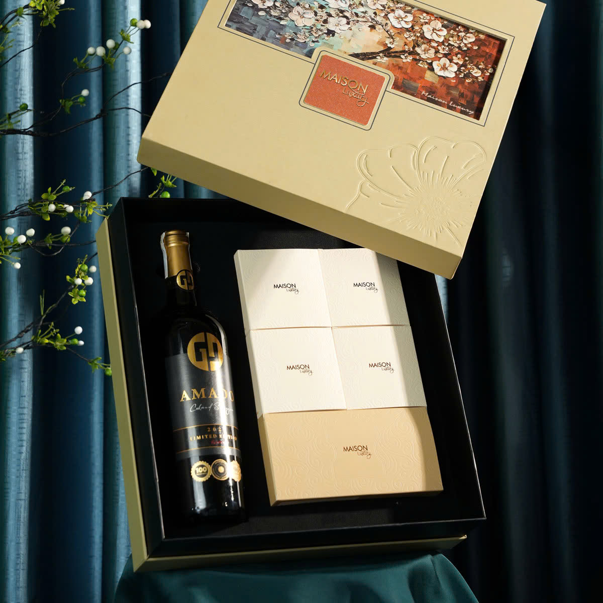 Hộp Quà Tết Maison Thanh Mai