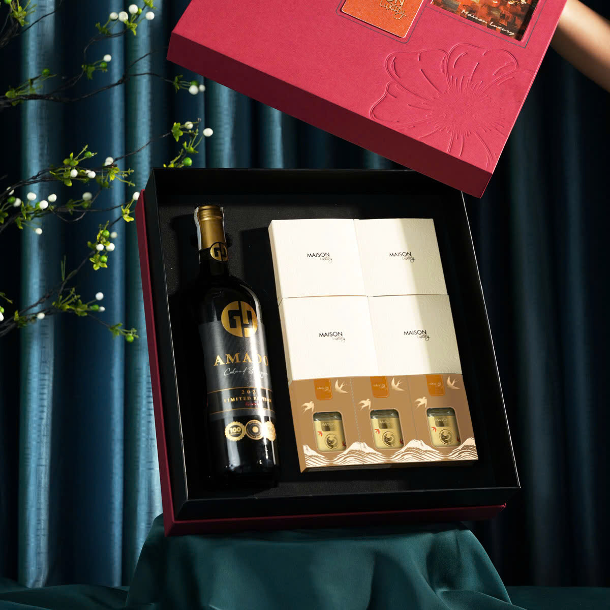 Hộp Quà Tết Maison Thanh Mai