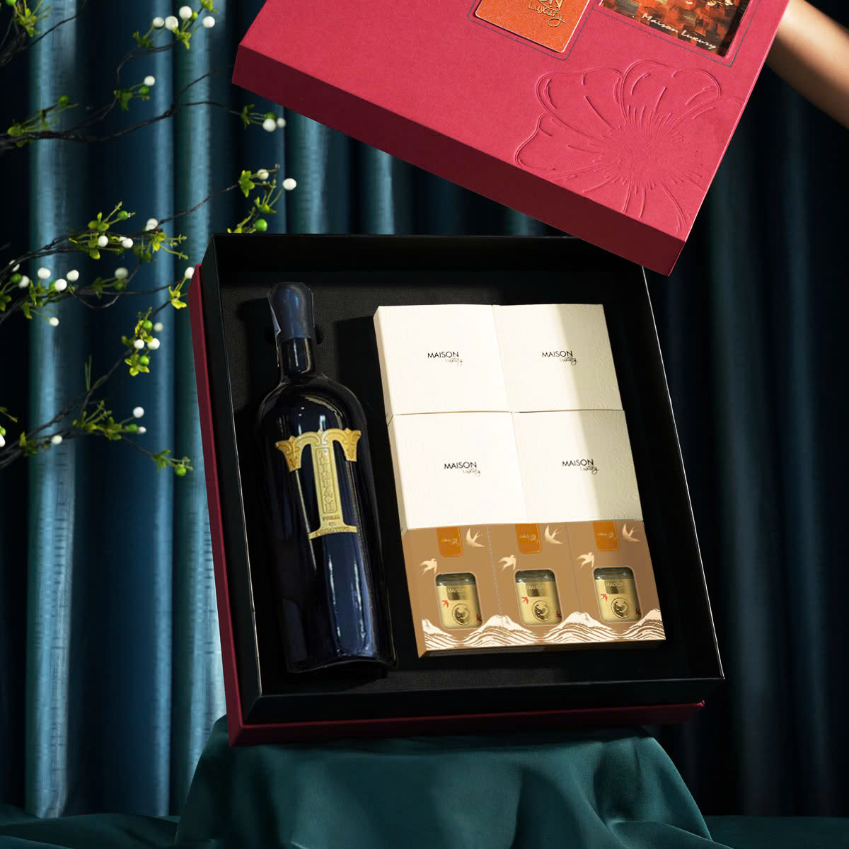 Hộp Quà Tết Maison Thanh Mai