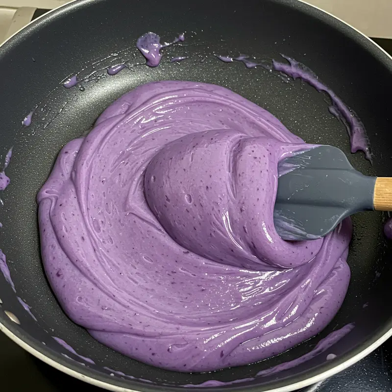 Nguyên liệu tươi ngon tạo nên nhân khoai môn mochi trứng muối chuẩn vị.