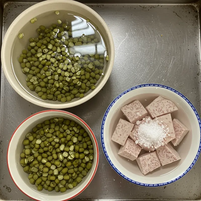 Nguyên liệu tươi ngon là nền tảng cho nhân bánh mịn dẻo.